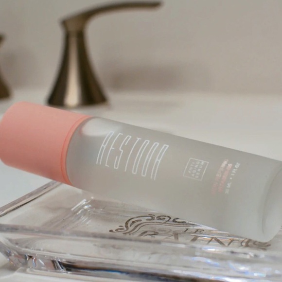 Restoor Face Serum: Anti-Aging Face Serum with Vitamin-B5 Hydration - New - Picture 2 of 6